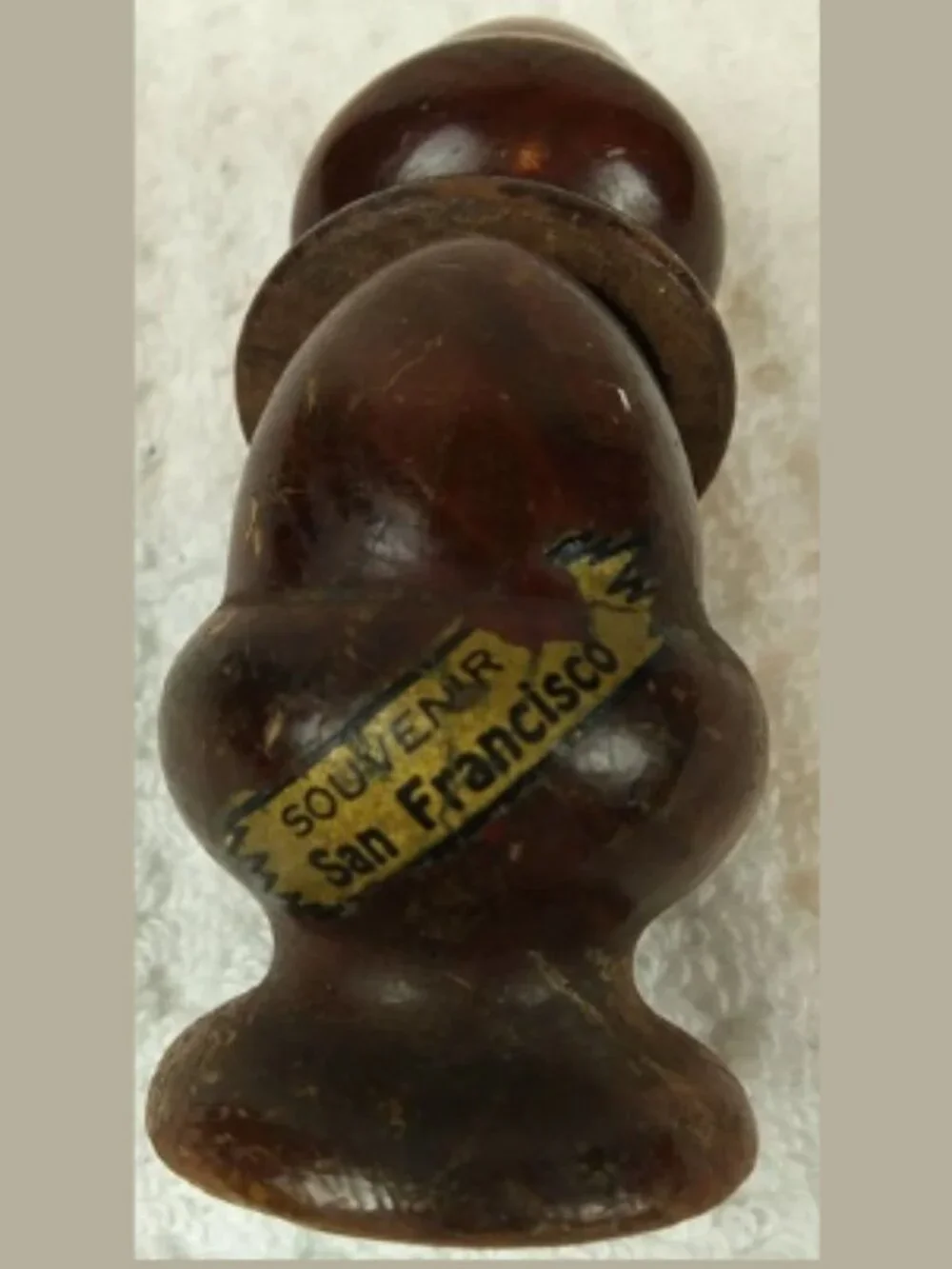 Vintage Wooden Acorn Souvenir San Francisco Salt Pepper Shakers Cork‎ 2.5